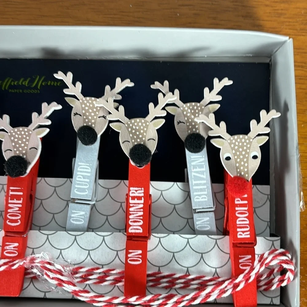 Sheffield Home Christmas Card Garland Clips